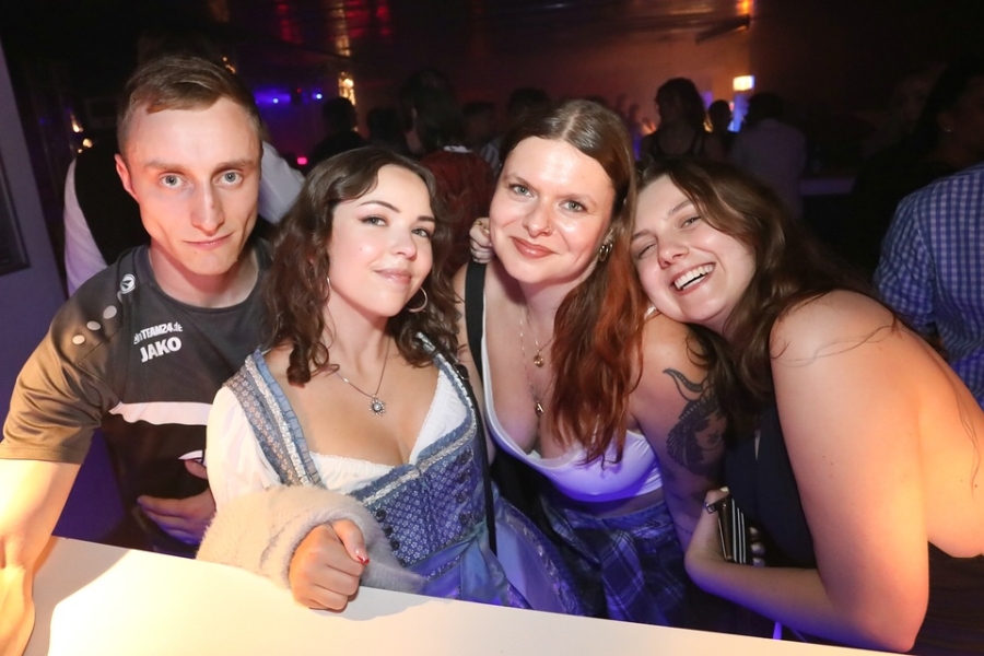 2025-08-02-1st-floor-eddi-0006.jpg 2025-08-02-1st-floor-eddi-0006.jpg