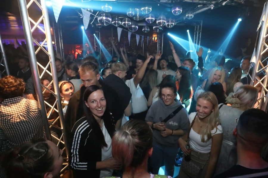 2025-08-02-1st-floor-eddi-0017.jpg 2025-08-02-1st-floor-eddi-0017.jpg