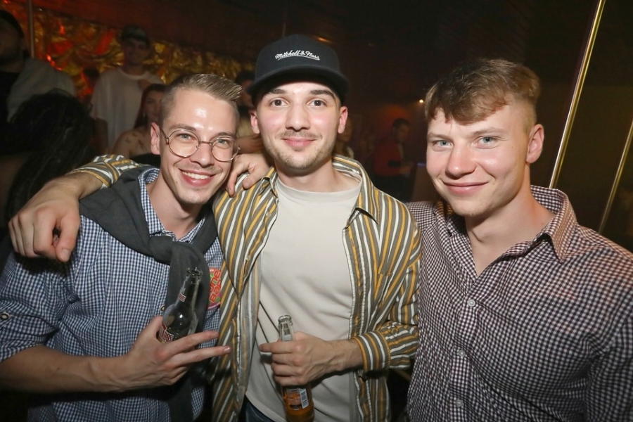 2025-08-02-1st-floor-eddi-0022.jpg 2025-08-02-1st-floor-eddi-0022.jpg