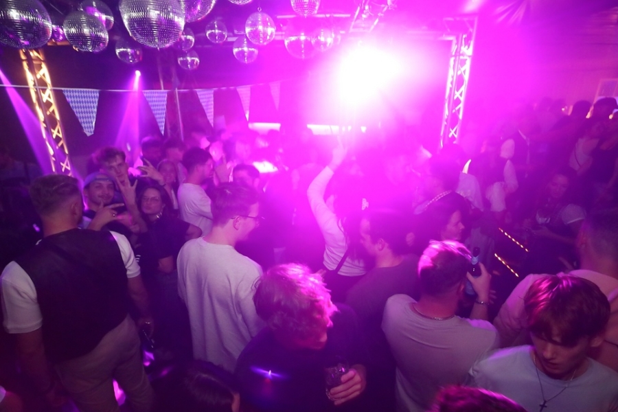 2025-08-02-1st-floor-eddi-0062.jpg 2025-08-02-1st-floor-eddi-0062.jpg