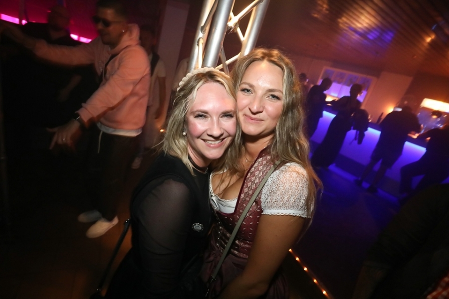 2025-08-02-1st-floor-eddi-0086.jpg 2025-08-02-1st-floor-eddi-0086.jpg