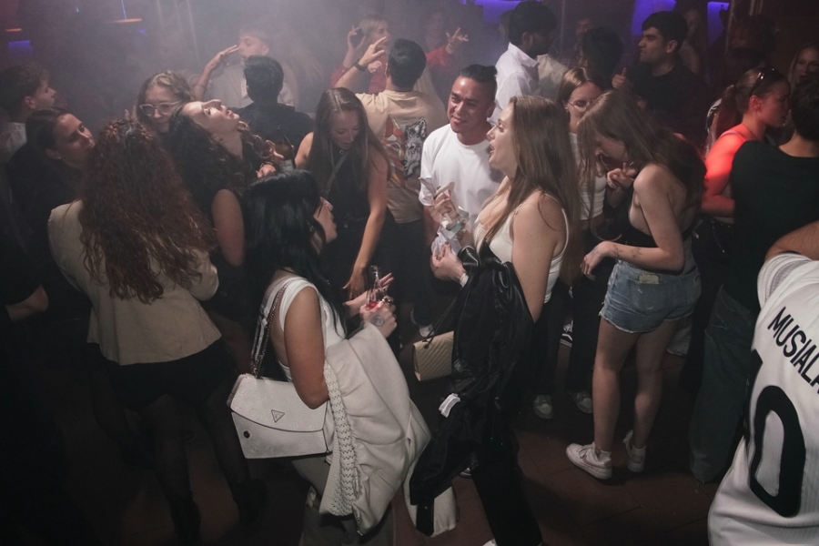 2025-09-12-1st-floor-micha-0013.jpg 2025-09-12-1st-floor-micha-0013.jpg