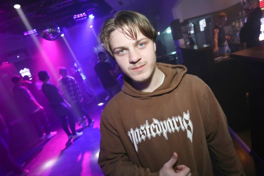 2025-09-27-club-aber-herzlich-eddi-0007.jpg 2025-09-27-club-aber-herzlich-eddi-0007.jpg