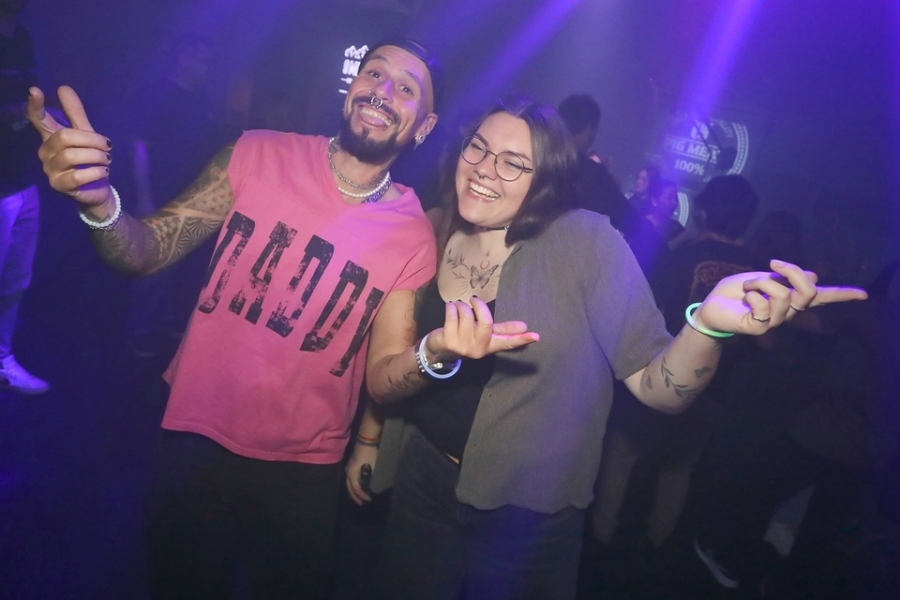 2025-09-27-club-aber-herzlich-eddi-0009.jpg 2025-09-27-club-aber-herzlich-eddi-0009.jpg