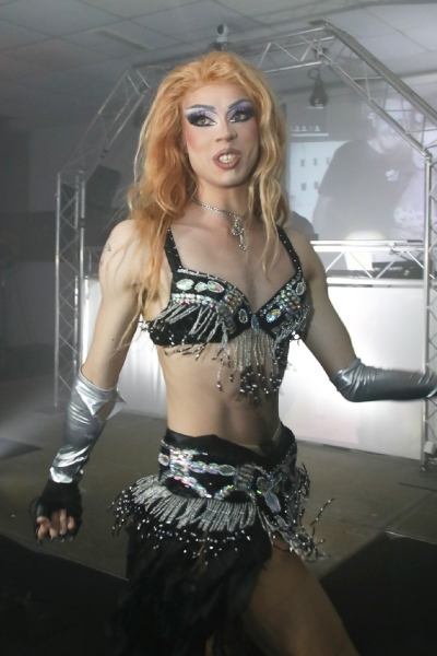 2025-09-27-club-aber-herzlich-eddi-0030.jpg 2025-09-27-club-aber-herzlich-eddi-0030.jpg