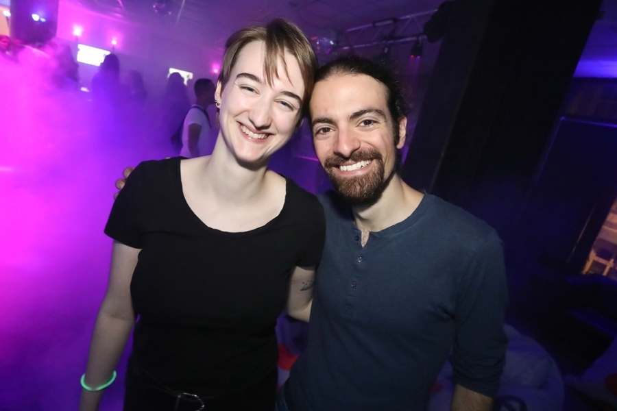 2025-09-27-club-aber-herzlich-eddi-0104.jpg 2025-09-27-club-aber-herzlich-eddi-0104.jpg