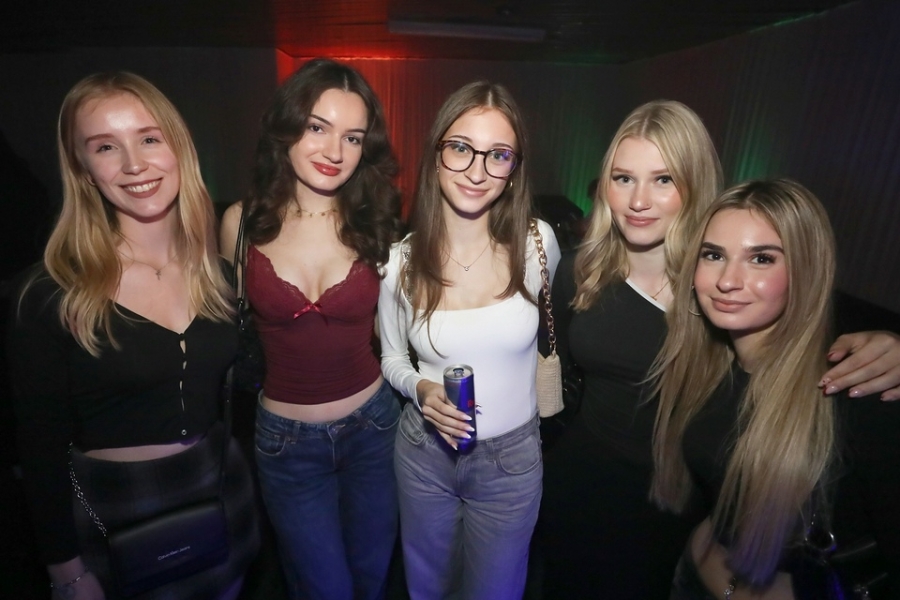 2025-10-02-1st-floor-eddi-0003.jpg 2025-10-02-1st-floor-eddi-0003.jpg