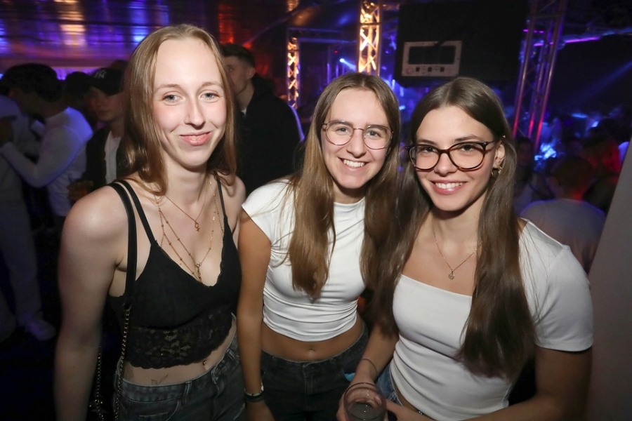 2025-10-02-1st-floor-eddi-0028.jpg 2025-10-02-1st-floor-eddi-0028.jpg