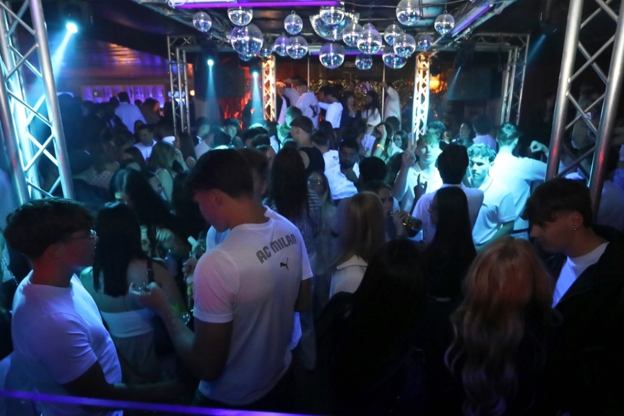 2025-10-02-1st-floor-eddi-0033.jpg 2025-10-02-1st-floor-eddi-0033.jpg