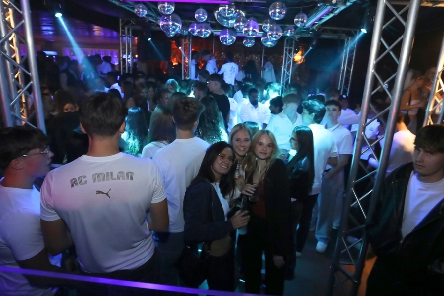 2025-10-02-1st-floor-eddi-0034.jpg 2025-10-02-1st-floor-eddi-0034.jpg