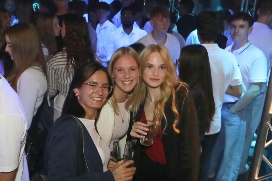 2025-10-02-1st-floor-eddi-0035.jpg 2025-10-02-1st-floor-eddi-0035.jpg