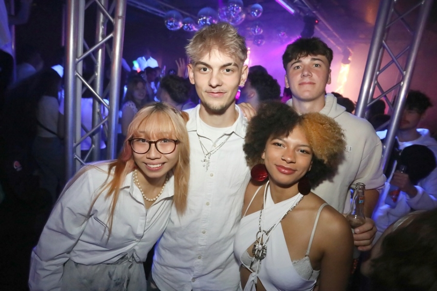 2025-10-02-1st-floor-eddi-0070.jpg 2025-10-02-1st-floor-eddi-0070.jpg