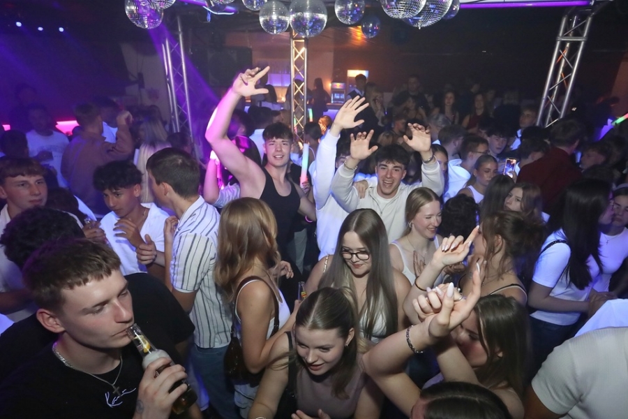 2025-10-02-1st-floor-eddi-0086.jpg 2025-10-02-1st-floor-eddi-0086.jpg