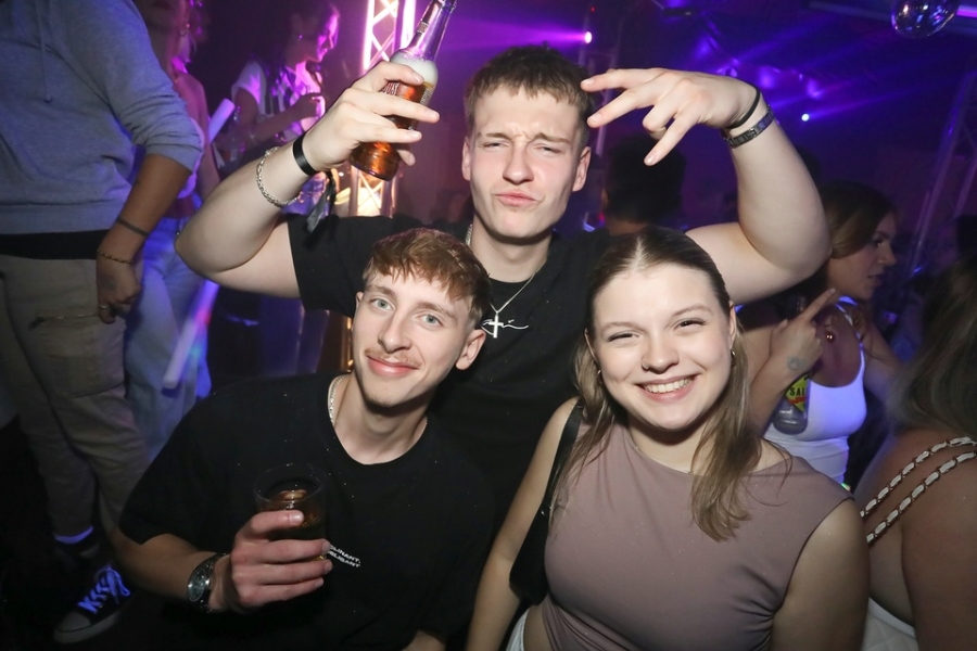 2025-10-02-1st-floor-eddi-0088.jpg 2025-10-02-1st-floor-eddi-0088.jpg