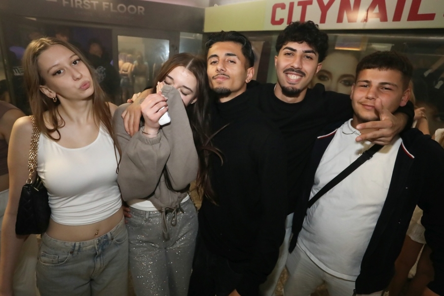 2025-10-02-1st-floor-eddi-0109.jpg 2025-10-02-1st-floor-eddi-0109.jpg