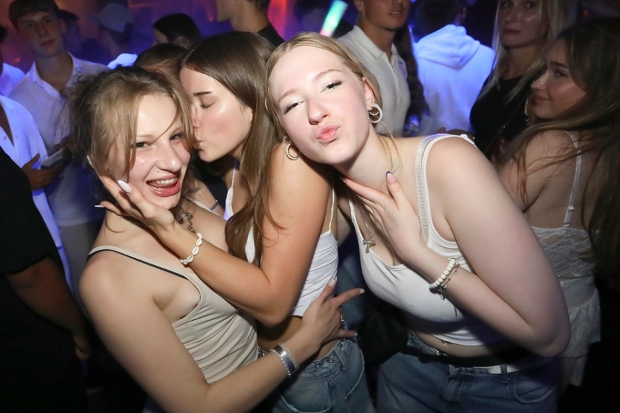 2025-10-02-1st-floor-eddi-0129.jpg 2025-10-02-1st-floor-eddi-0129.jpg