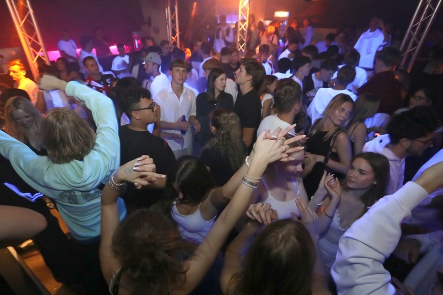 2025-10-02-1st-floor-eddi-0143.jpg 2025-10-02-1st-floor-eddi-0143.jpg