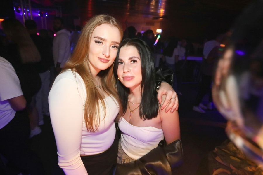 2025-10-02-1st-floor-eddi-0160.jpg 2025-10-02-1st-floor-eddi-0160.jpg