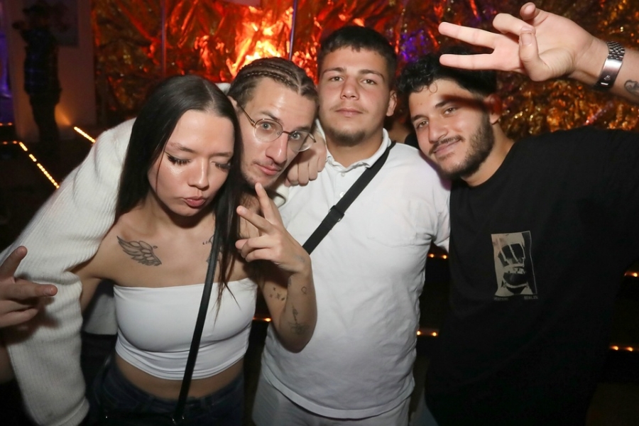 2025-10-02-1st-floor-eddi-0207.jpg 2025-10-02-1st-floor-eddi-0207.jpg