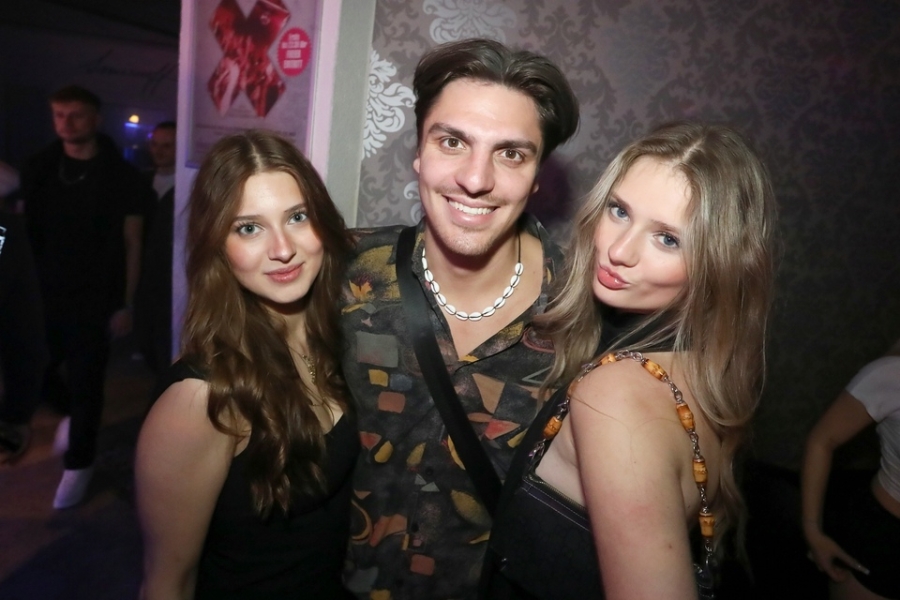 2025-10-02-1st-floor-eddi-0222.jpg 2025-10-02-1st-floor-eddi-0222.jpg