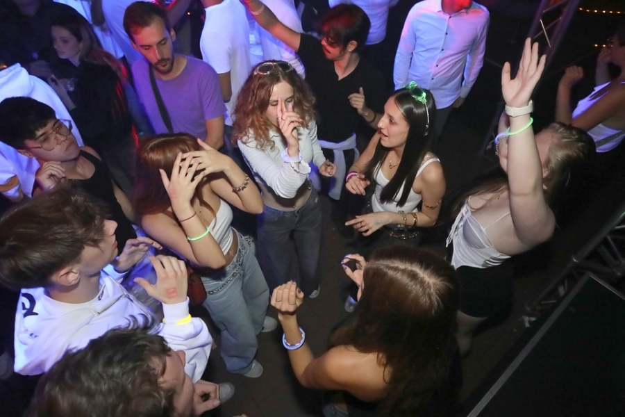 2025-10-02-1st-floor-eddi-0233.jpg 2025-10-02-1st-floor-eddi-0233.jpg