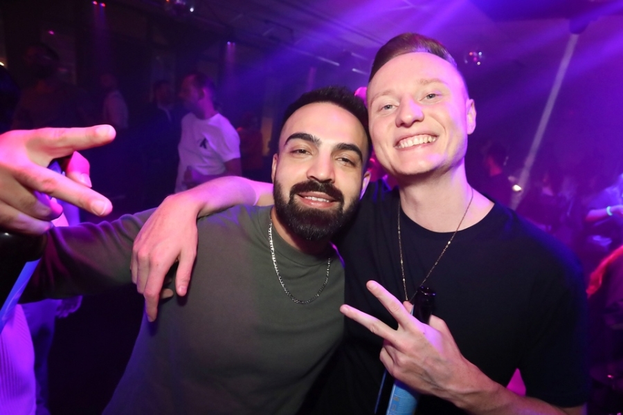 2025-10-04-club-aber-herzlich-eddi-0019.jpg 2025-10-04-club-aber-herzlich-eddi-0019.jpg