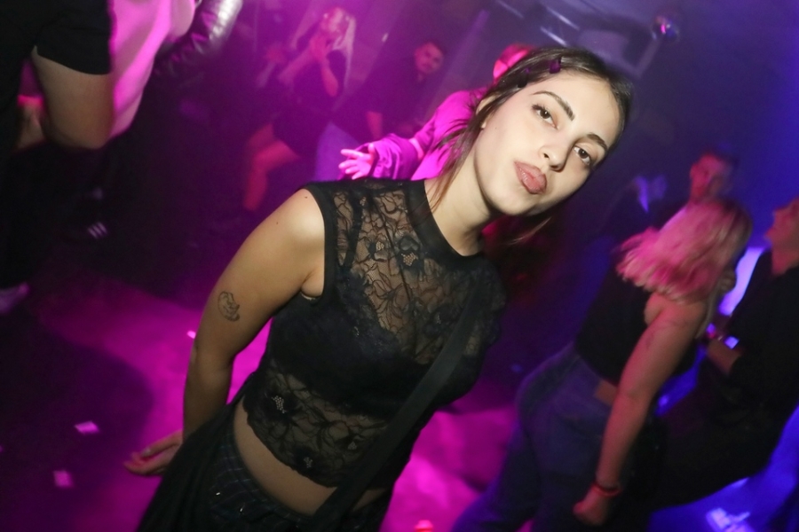 2025-10-04-club-aber-herzlich-eddi-0058.jpg 2025-10-04-club-aber-herzlich-eddi-0058.jpg