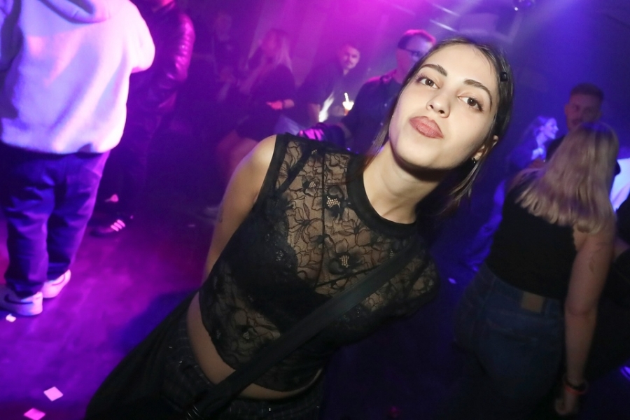 2025-10-04-club-aber-herzlich-eddi-0059.jpg 2025-10-04-club-aber-herzlich-eddi-0059.jpg