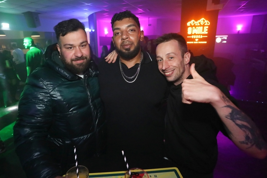 2025-10-04-club-aber-herzlich-eddi-0065.jpg 2025-10-04-club-aber-herzlich-eddi-0065.jpg