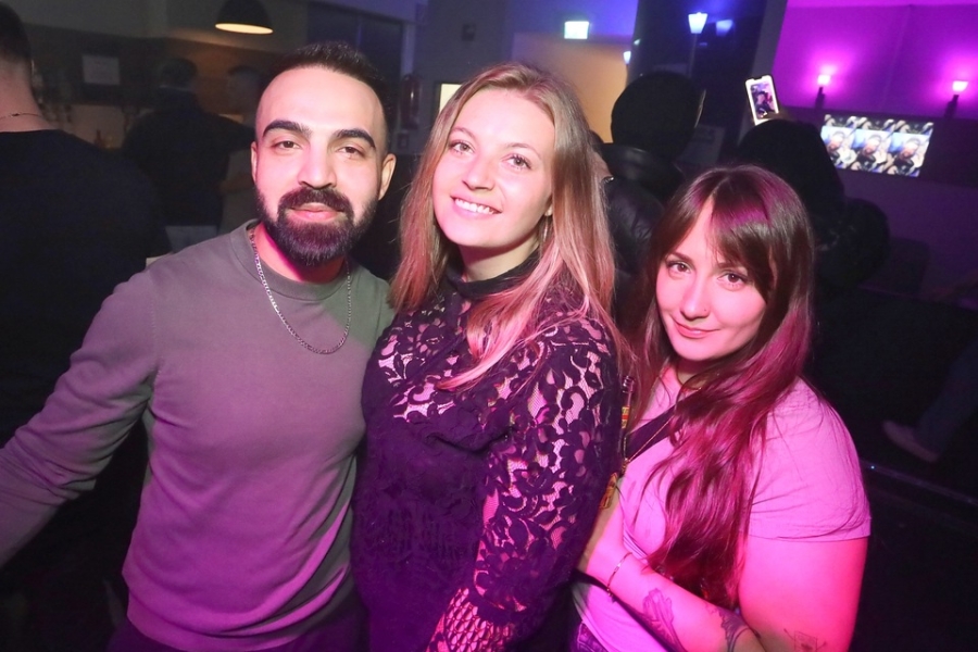 2025-10-04-club-aber-herzlich-eddi-0075.jpg 2025-10-04-club-aber-herzlich-eddi-0075.jpg