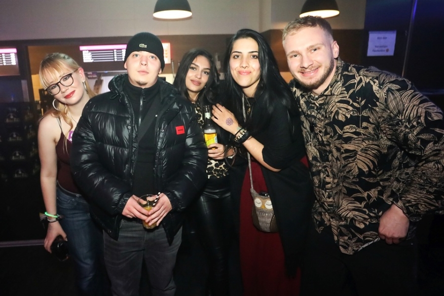 2025-10-04-club-aber-herzlich-eddi-0087.jpg 2025-10-04-club-aber-herzlich-eddi-0087.jpg