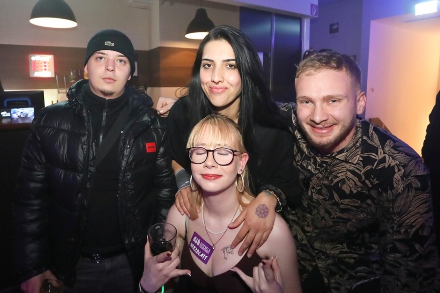 2025-10-04-club-aber-herzlich-eddi-0088.jpg 2025-10-04-club-aber-herzlich-eddi-0088.jpg