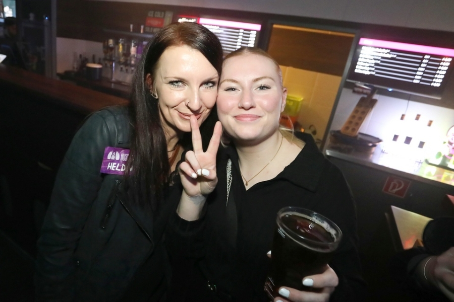 2025-10-04-club-aber-herzlich-eddi-0090.jpg 2025-10-04-club-aber-herzlich-eddi-0090.jpg