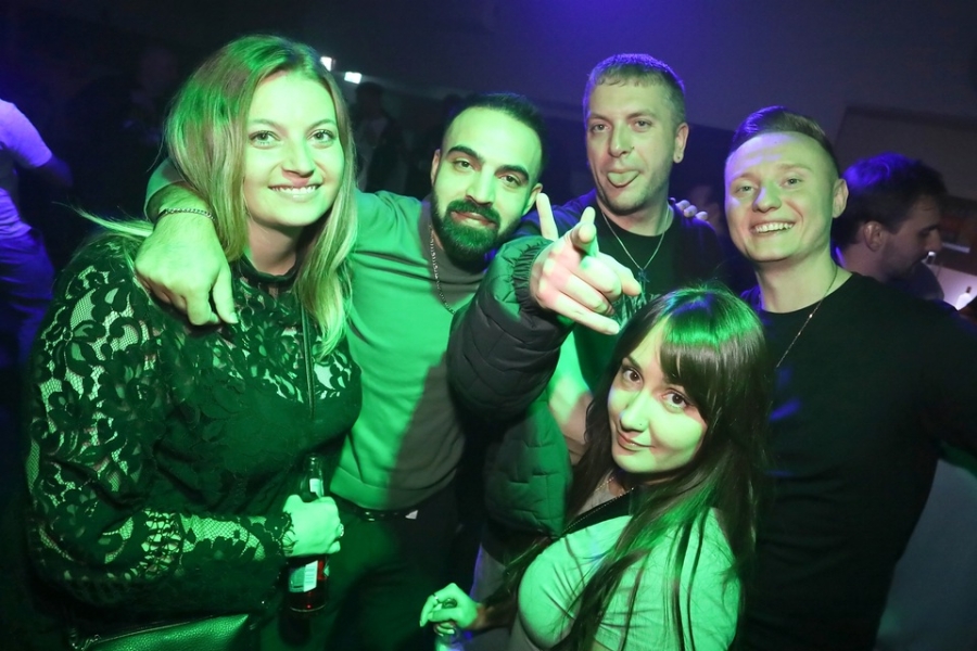 2025-10-04-club-aber-herzlich-eddi-0099.jpg 2025-10-04-club-aber-herzlich-eddi-0099.jpg