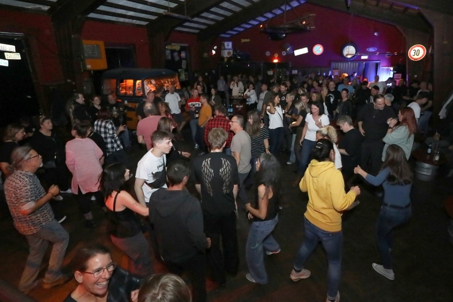 2025-10-04-fernverkehr-eddi-0002.jpg 2025-10-04-fernverkehr-eddi-0002.jpg