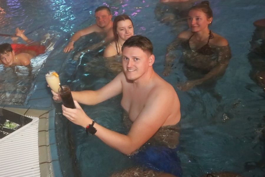 2025-10-25-therme-bad-steben-eddi-0008.jpg 2025-10-25-therme-bad-steben-eddi-0008.jpg