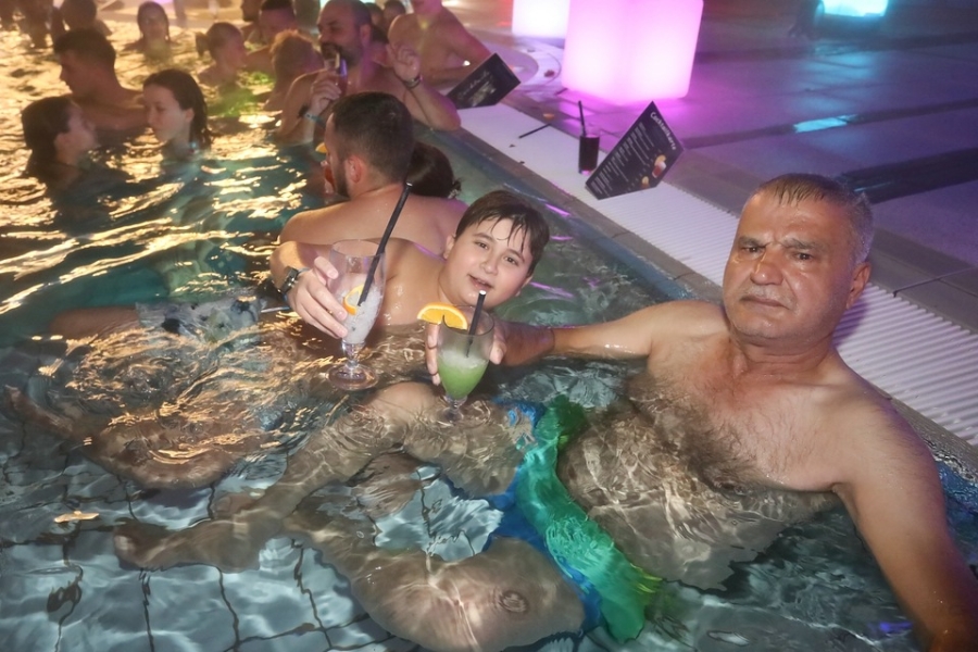 2025-10-25-therme-bad-steben-eddi-0039.jpg 2025-10-25-therme-bad-steben-eddi-0039.jpg