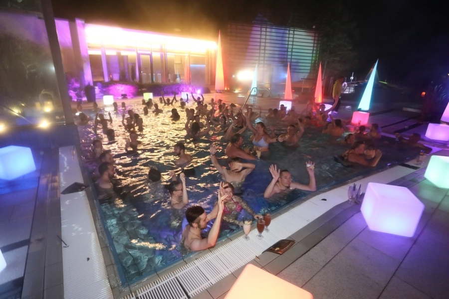 2025-10-25-therme-bad-steben-eddi-0045.jpg 2025-10-25-therme-bad-steben-eddi-0045.jpg