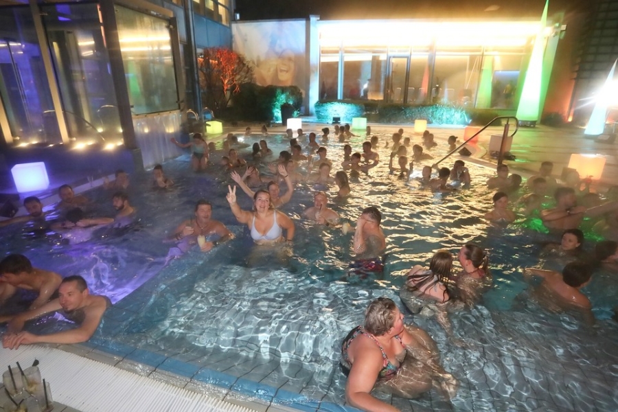 2025-10-25-therme-bad-steben-eddi-0046.jpg 2025-10-25-therme-bad-steben-eddi-0046.jpg