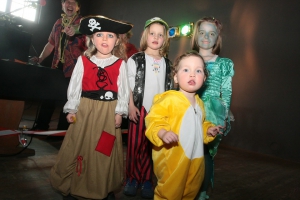 2014-03-03-f-dorf-kinderfasching-eddi-0088.jpg