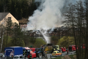 2014-04-10-brand-papierfabrik-macher-eddi-0044.jpg