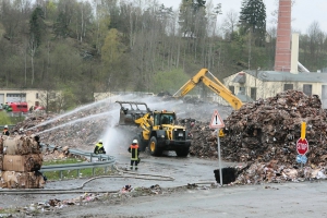 2014-04-11-brand-papierfabrik-macher-eddi-0008.jpg