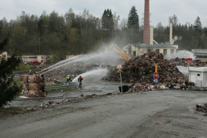 2014-04-11-brand-papierfabrik-macher-eddi-0010.jpg