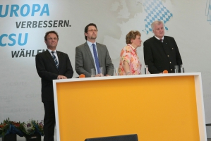 2014-05-21-angela-merkel-in-hof-eddi-0008.jpg