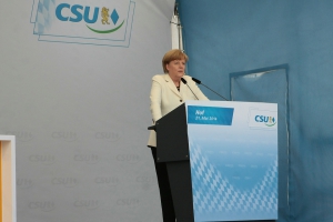 2014-05-21-angela-merkel-in-hof-eddi-0009.jpg