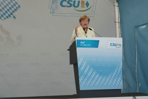 2014-05-21-angela-merkel-in-hof-eddi-0012.jpg