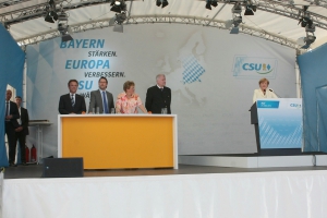 2014-05-21-angela-merkel-in-hof-eddi-0014.jpg