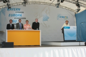 2014-05-21-angela-merkel-in-hof-eddi-0017.jpg