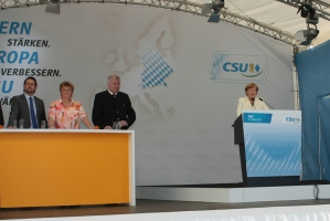 2014-05-21-angela-merkel-in-hof-eddi-0018.jpg