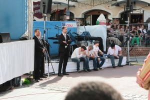 2014-05-21-angela-merkel-in-hof-eddi-0028.jpg